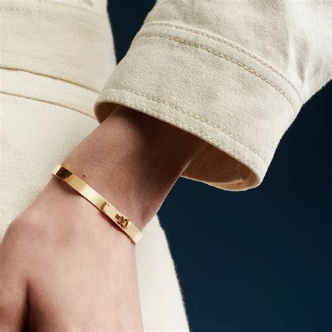 bracelet hermes mini kelly|hermes kelly bracelet full diamond.